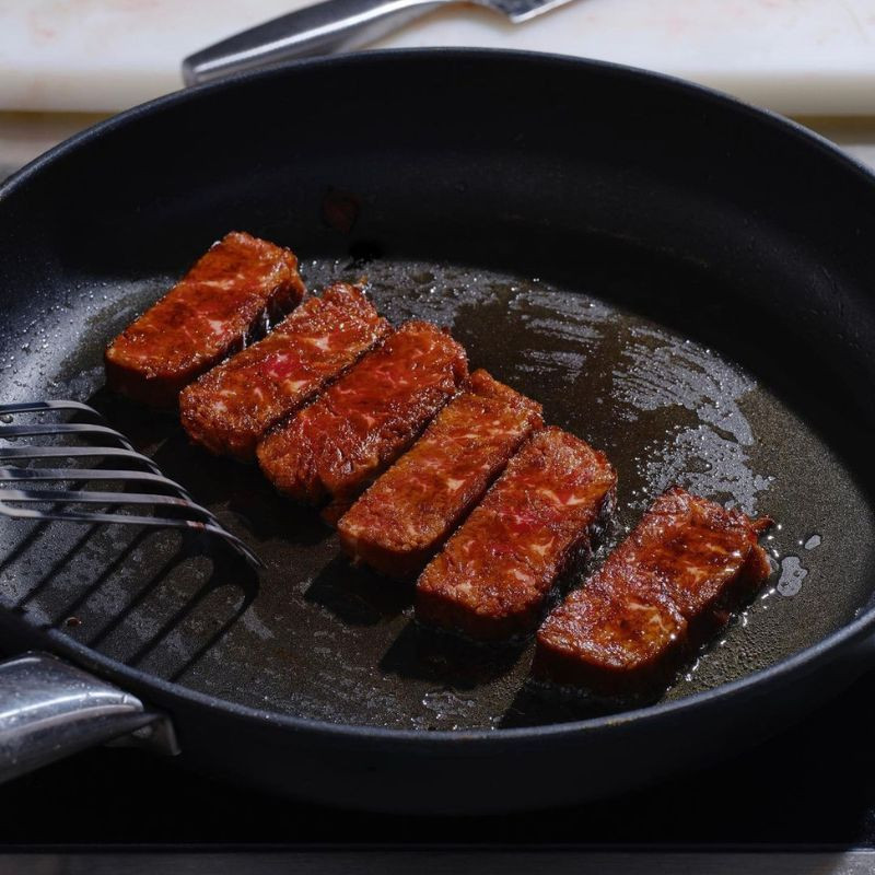 whole cut loin juicy marble 756g