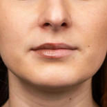 baume a levres teinté nude noisette