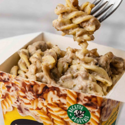 hari and coco box fusilli