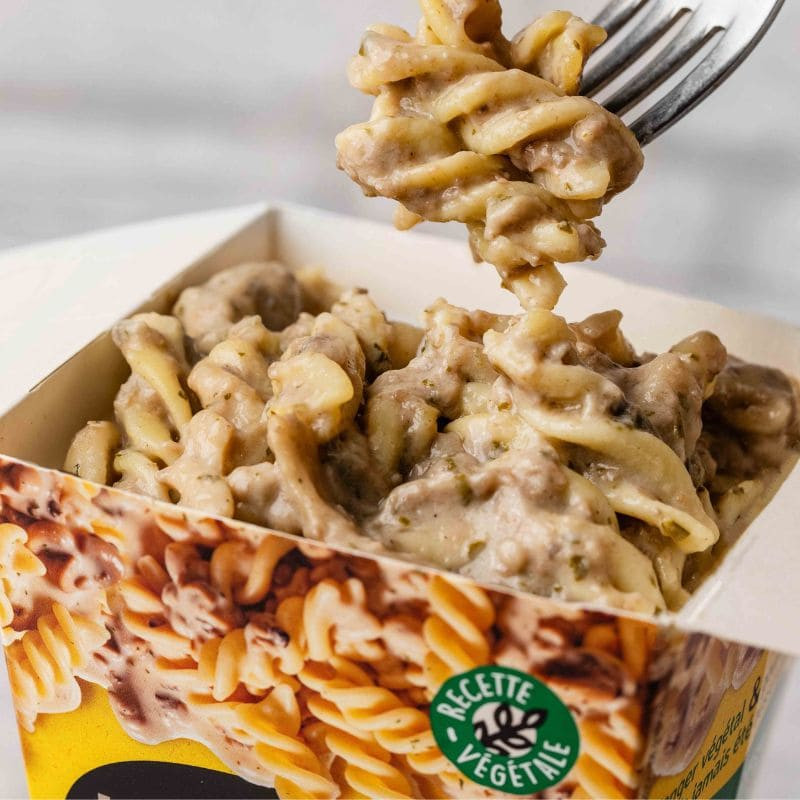 hari and coco box fusilli