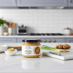 pâte de miso blanc en cuisine