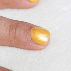 vernis a ongles Namaki or
